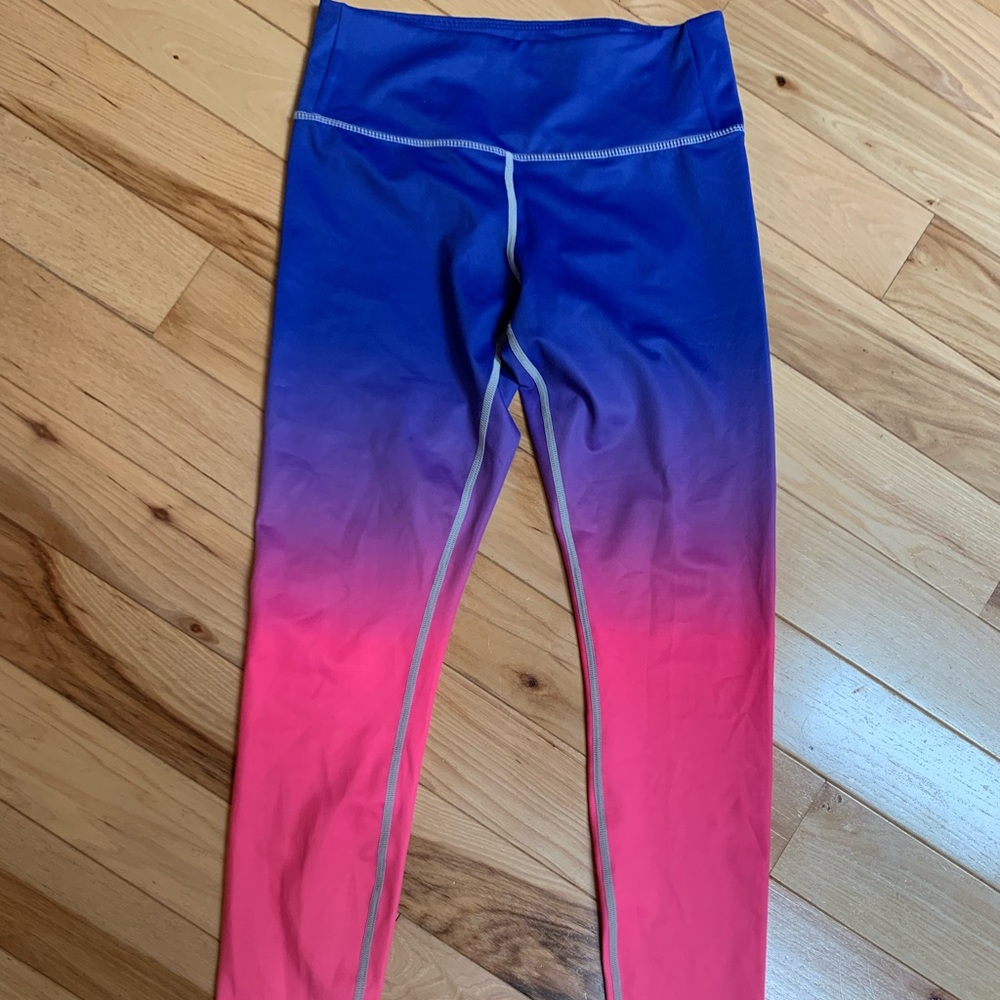 Size small Flexi Lexi ombré yoga pants, like new.